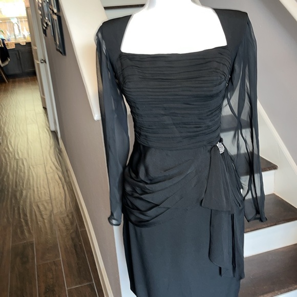 BB/Collections Classy Vintage Cocktail Dress Sz 8. Sheer Sleeves. Keyhole back - Picture 16 of 16